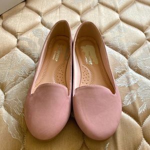 Pink flats size 5 1/2